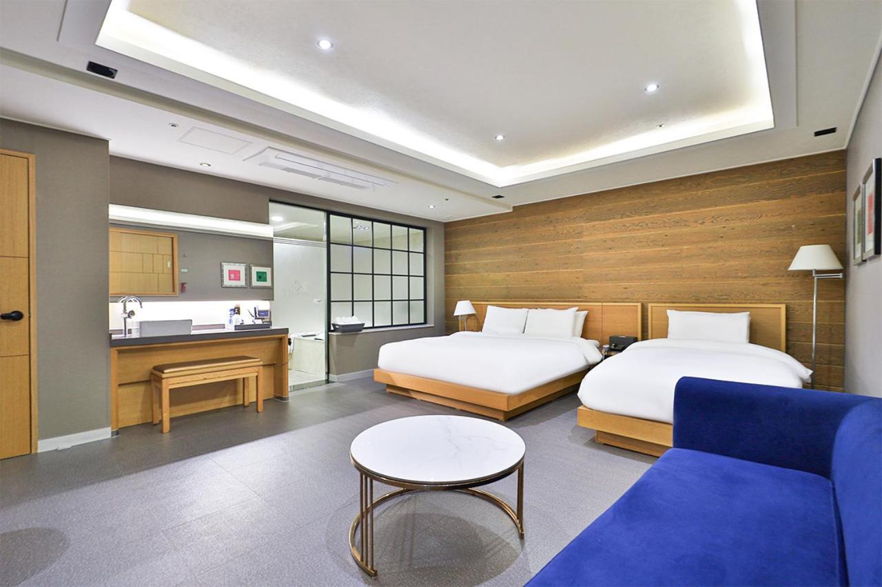 Seomyeon Ib Hotel Pusan Zewnętrze zdjęcie