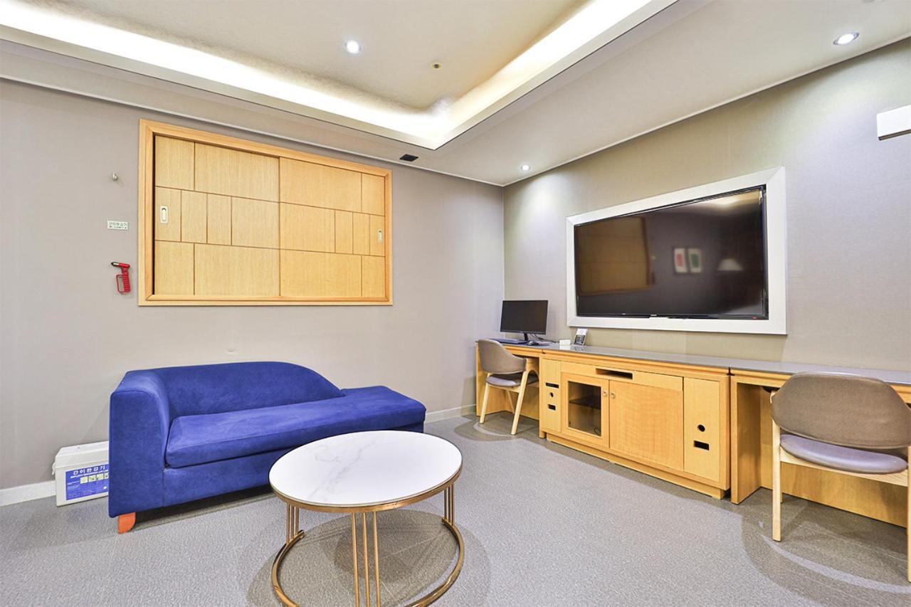 Seomyeon Ib Hotel Pusan Zewnętrze zdjęcie