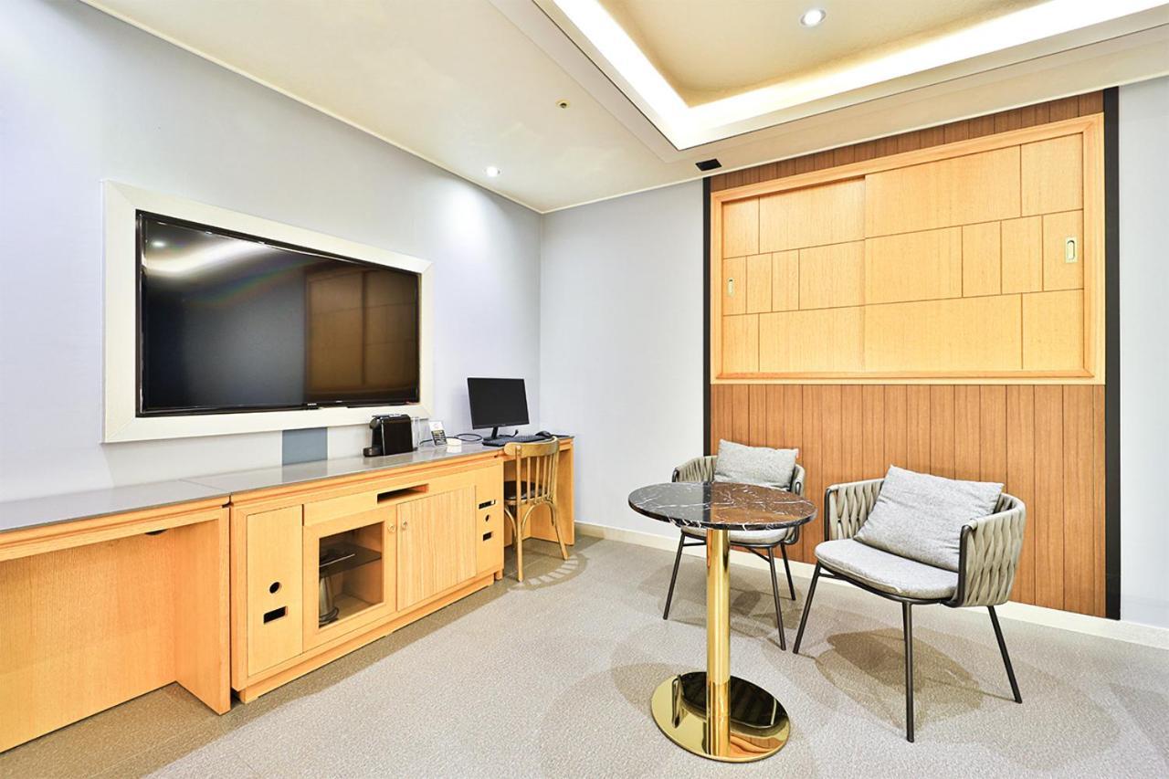 Seomyeon Ib Hotel Pusan Zewnętrze zdjęcie