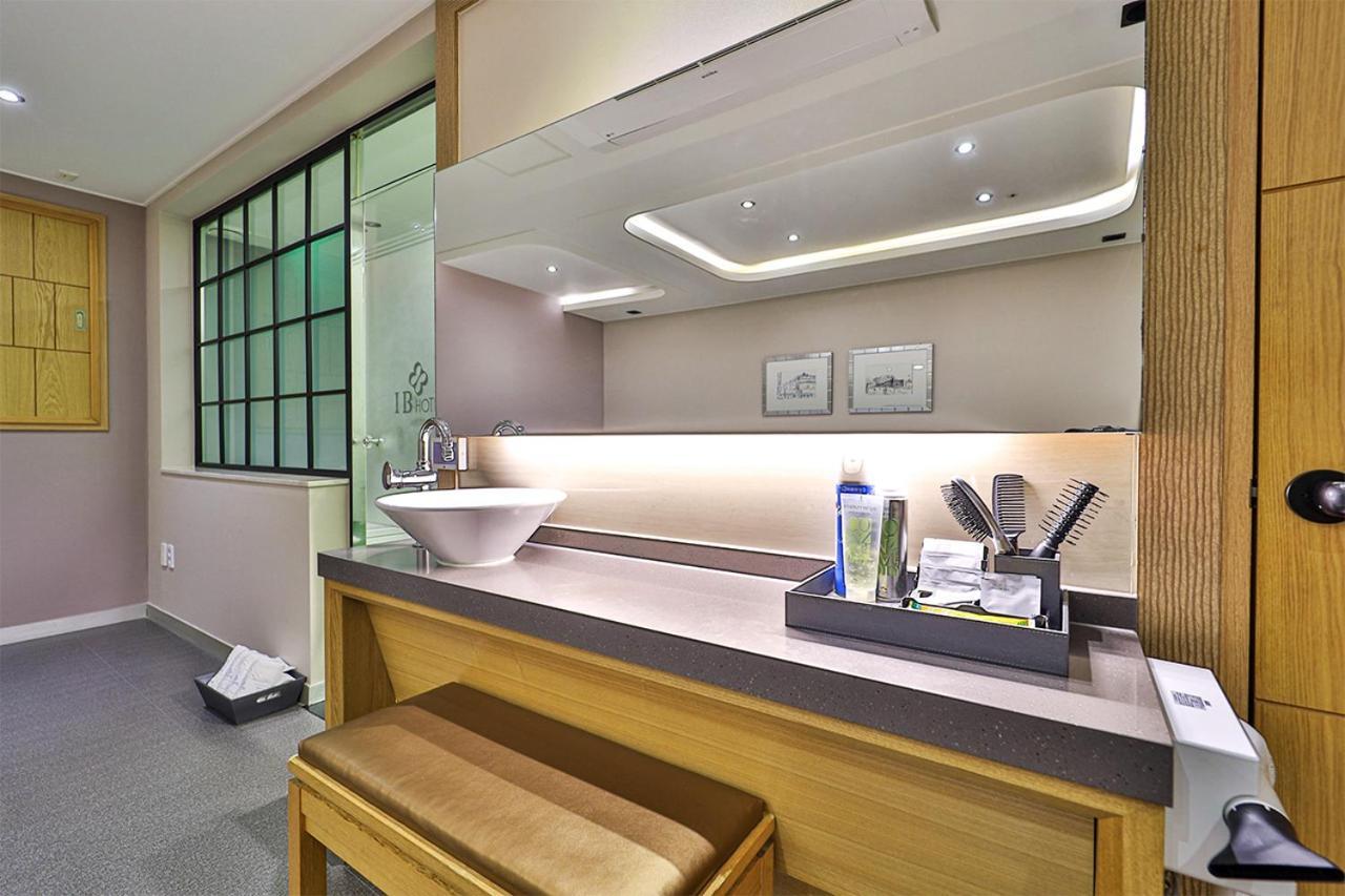 Seomyeon Ib Hotel Pusan Zewnętrze zdjęcie