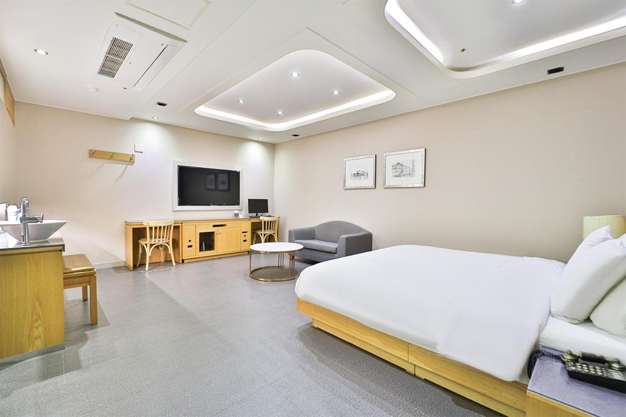 Seomyeon Ib Hotel Pusan Zewnętrze zdjęcie